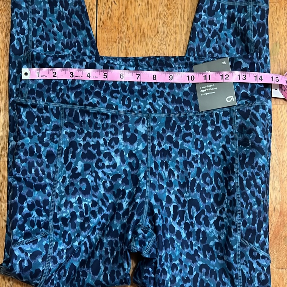 NWT GAP FIT BLUE LEOPARD PRINT LEGGINGS - Picture 8 of 9